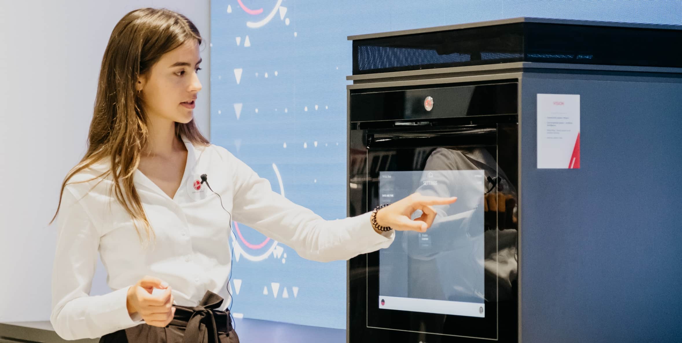 Fachpromoter von ucm.agency stehen Ihnen bei technischen Produkteinführungen auf Events zur Seite Fachpromoter von ucm.agency stehen Ihnen bei technischen Produkteinführungen auf Events zur Seite