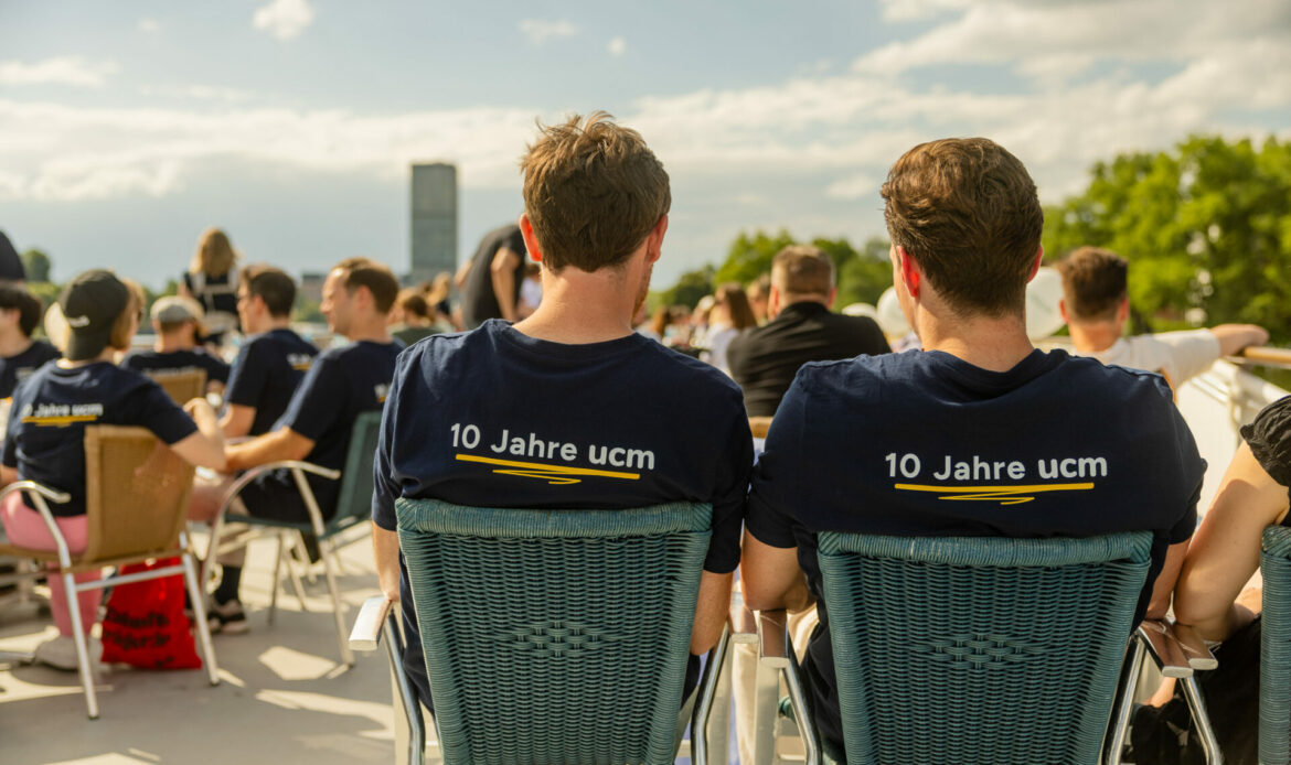 10 Jahre ucm auf T-Shirt, Rückansicht